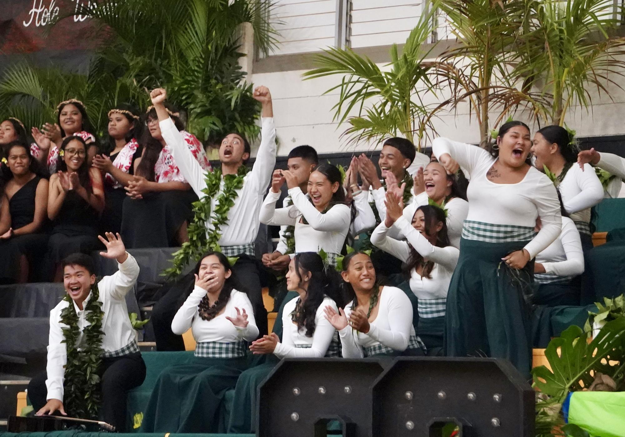 In celebration of winning the first place ‘Ōlelo Hawaiʻi award, the Sophomore Class of 2028 respond with joyous cheers and enthusiasm.